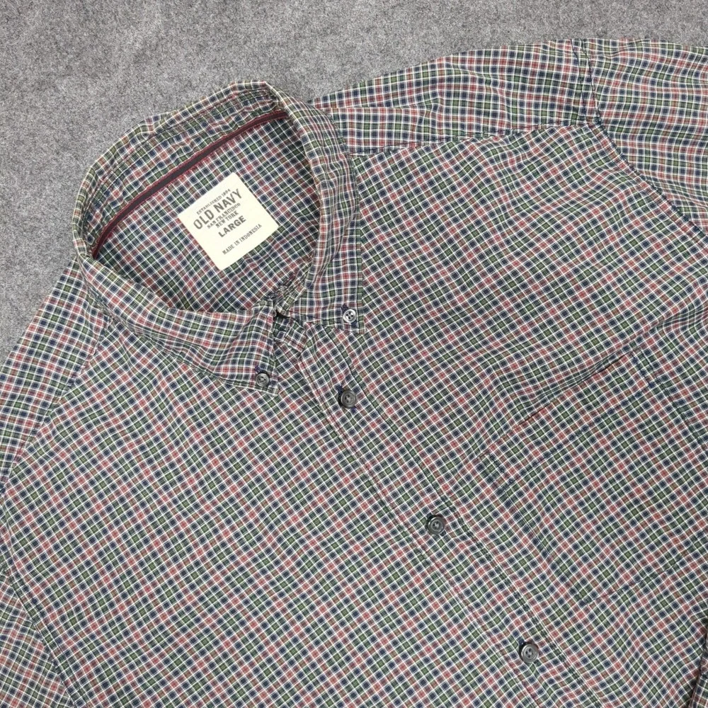 Old Navy Men's Plaid Long Sleeve Button Down Shirt‎ Large Made in Indonesia